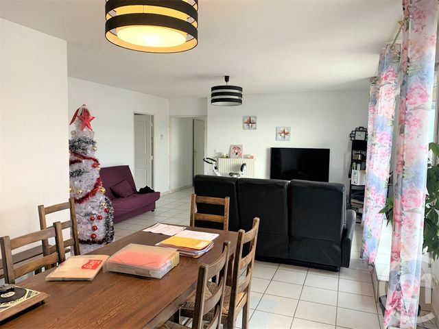 Appartement T5 à louer - 5 pièces - 100.03 m2 - ST FONS - 69 - RHONE-ALPES - Century 21 K.P.I