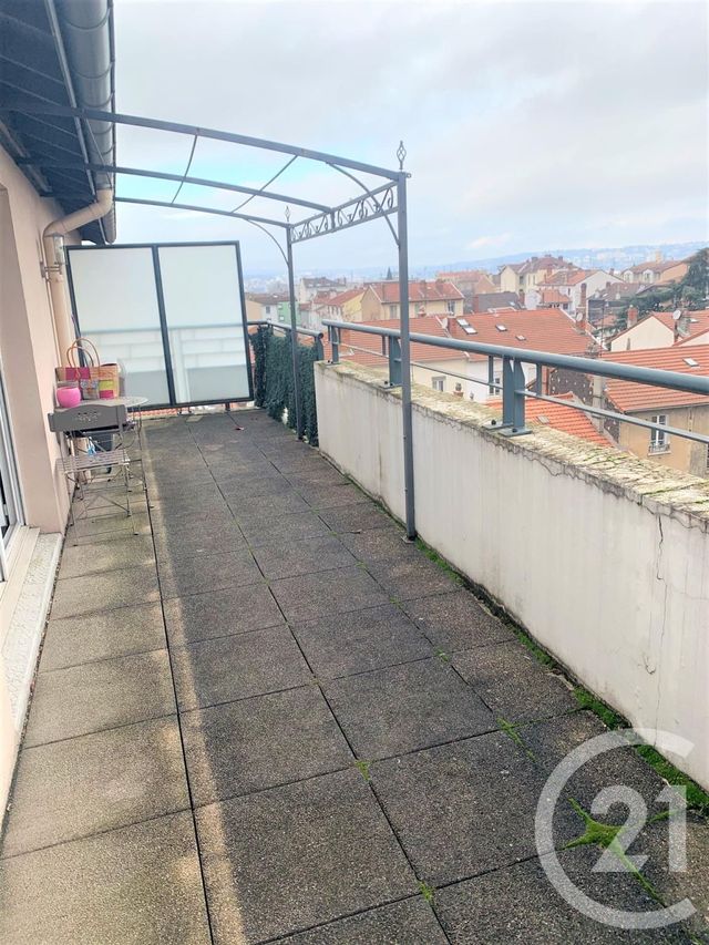 Appartement T5 à louer - 5 pièces - 100.03 m2 - ST FONS - 69 - RHONE-ALPES - Century 21 K.P.I
