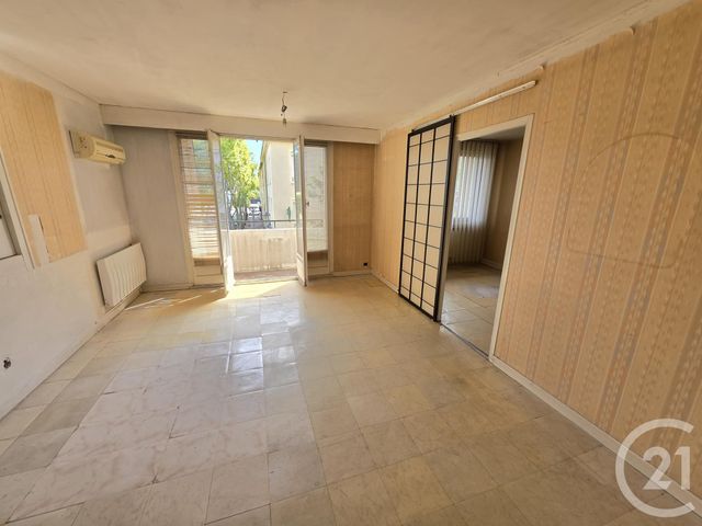 Appartement T4 à vendre - 4 pièces - 86.5 m2 - ST FONS - 69 - RHONE-ALPES - Century 21 K.P.I