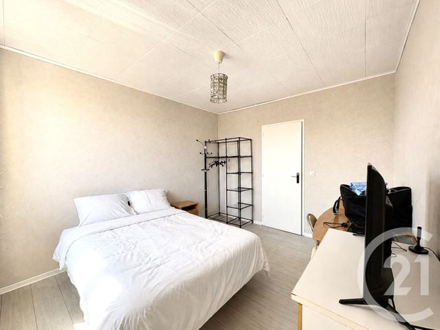 Appartement T3 à vendre - 3 pièces - 57.05 m2 - ST FONS - 69 - RHONE-ALPES - Century 21 K.P.I