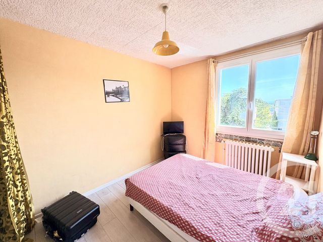 Appartement T3 à vendre - 3 pièces - 57.05 m2 - ST FONS - 69 - RHONE-ALPES - Century 21 K.P.I