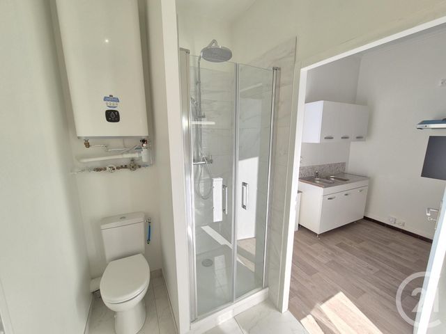 Appartement T2 à louer - 2 pièces - 35.0 m2 - ST FONS - 69 - RHONE-ALPES - Century 21 K.P.I