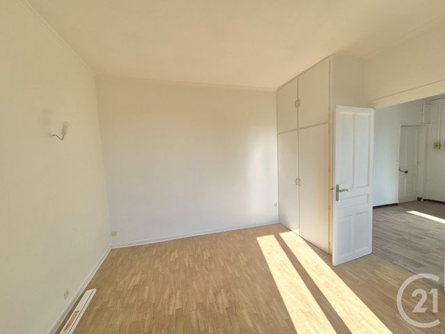 Appartement T2 à louer - 2 pièces - 35.0 m2 - ST FONS - 69 - RHONE-ALPES - Century 21 K.P.I