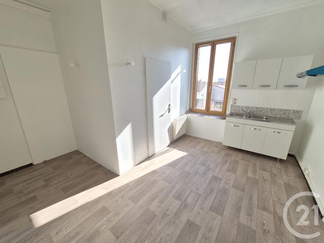Appartement T2 à louer - 2 pièces - 35.0 m2 - ST FONS - 69 - RHONE-ALPES - Century 21 K.P.I