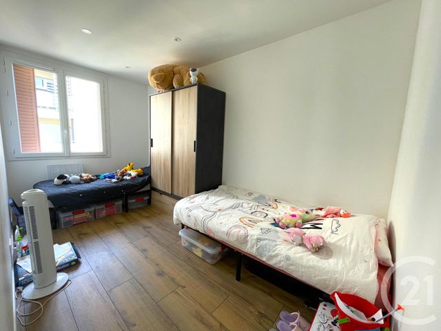 Appartement T3 à louer - 3 pièces - 53.02 m2 - ST FONS - 69 - RHONE-ALPES - Century 21 K.P.I