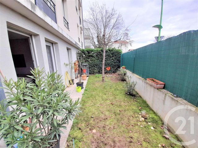 Appartement F2 à louer - 2 pièces - 42.42 m2 - ST FONS - 69 - RHONE-ALPES - Century 21 K.P.I