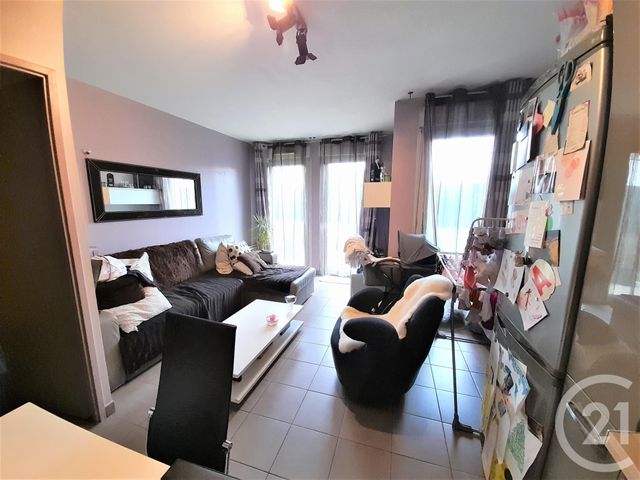 Appartement F2 à louer - 2 pièces - 42.42 m2 - ST FONS - 69 - RHONE-ALPES - Century 21 K.P.I