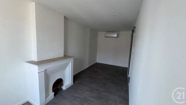 Appartement T3 à louer - 3 pièces - 37.76 m2 - ST FONS - 69 - RHONE-ALPES - Century 21 K.P.I
