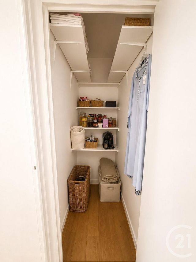 Appartement T2 à louer - 2 pièces - 48.55 m2 - ST FONS - 69 - RHONE-ALPES - Century 21 K.P.I