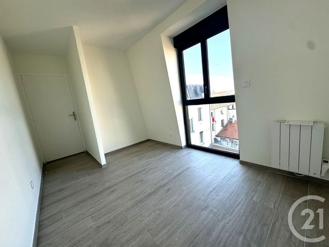 Appartement T2 à louer - 2 pièces - 28.3 m2 - ST FONS - 69 - RHONE-ALPES - Century 21 K.P.I