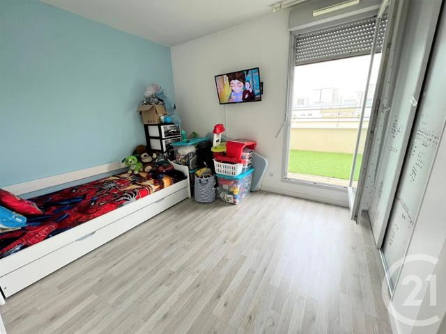 Appartement T4 à vendre - 4 pièces - 74.07 m2 - VENISSIEUX - 69 - RHONE-ALPES - Century 21 K.P.I