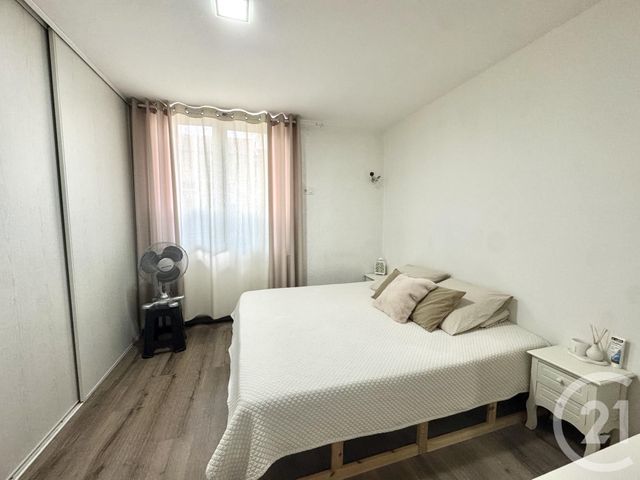 Appartement T5 à vendre - 5 pièces - 99.7 m2 - ST FONS - 69 - RHONE-ALPES - Century 21 K.P.I