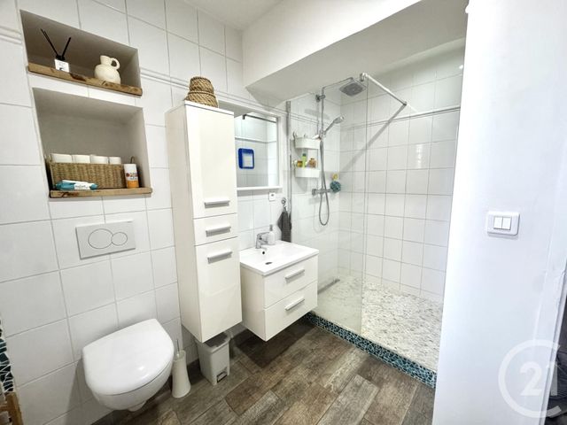 Appartement T5 à vendre - 5 pièces - 99.7 m2 - ST FONS - 69 - RHONE-ALPES - Century 21 K.P.I