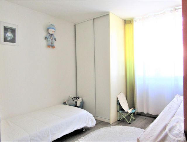 Appartement T5 à vendre - 5 pièces - 99.7 m2 - ST FONS - 69 - RHONE-ALPES - Century 21 K.P.I