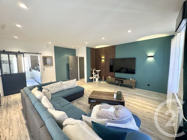 Appartement T4 à vendre - 4 pièces - 99.0 m2 - ST FONS - 69 - RHONE-ALPES - Century 21 K.P.I