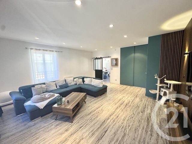 Appartement T4 à vendre - 4 pièces - 99.0 m2 - ST FONS - 69 - RHONE-ALPES - Century 21 K.P.I