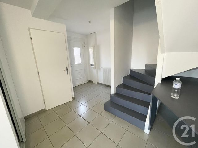 Appartement T4 à louer - 4 pièces - 65.62 m2 - IRIGNY - 69 - RHONE-ALPES - Century 21 K.P.I