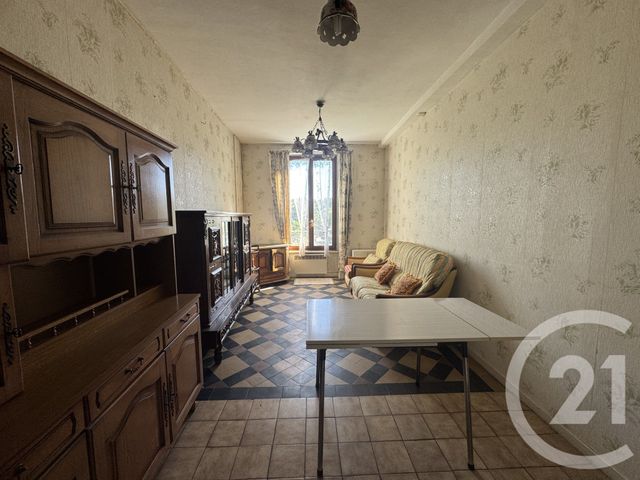 Appartement T3 à vendre - 3 pièces - 53.8 m2 - ST FONS - 69 - RHONE-ALPES - Century 21 K.P.I