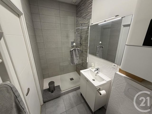 Appartement Studio à louer - 1 pièce - 34.43 m2 - ST FONS - 69 - RHONE-ALPES - Century 21 K.P.I