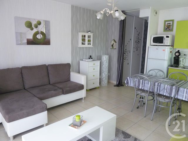 Appartement F2 à louer - 2 pièces - 40.78 m2 - ST FONS - 69 - RHONE-ALPES - Century 21 K.P.I