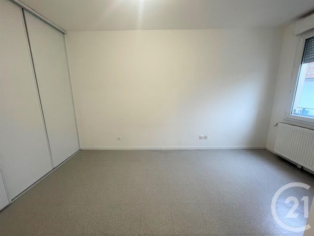Appartement F2 à louer - 2 pièces - 52.35 m2 - ST FONS - 69 - RHONE-ALPES - Century 21 K.P.I
