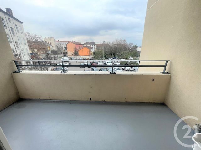 Appartement F2 à louer - 2 pièces - 52.35 m2 - ST FONS - 69 - RHONE-ALPES - Century 21 K.P.I