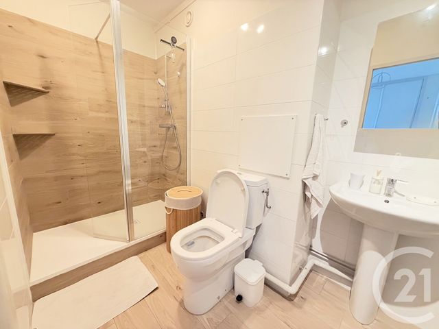 Appartement Studio à louer - 1 pièce - 40.55 m2 - VENISSIEUX - 69 - RHONE-ALPES - Century 21 K.P.I