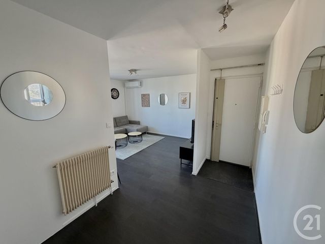 Appartement F2 à louer - 2 pièces - 49.66 m2 - DECINES CHARPIEU - 69 - RHONE-ALPES - Century 21 K.P.I