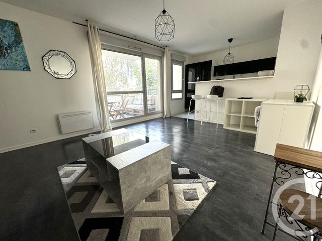 Appartement T2 à louer - 2 pièces - 45.47 m2 - ST FONS - 69 - RHONE-ALPES - Century 21 K.P.I