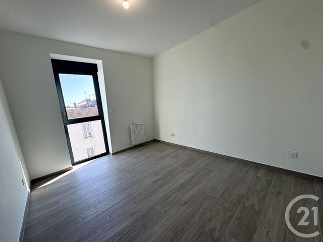 Appartement T2 à louer - 2 pièces - 43.4 m2 - ST FONS - 69 - RHONE-ALPES - Century 21 K.P.I