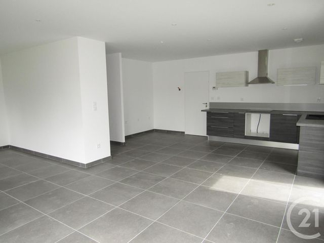 maison à louer - 4 pièces - 108.0 m2 - JARDIN - 38 - RHONE-ALPES - Century 21 K.P.I