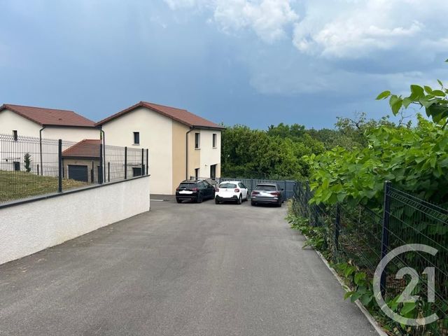 maison à louer - 4 pièces - 108.0 m2 - JARDIN - 38 - RHONE-ALPES - Century 21 K.P.I